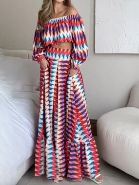 Multicolor Geometric Cropped Blouse